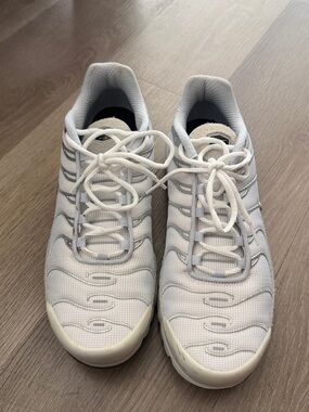 Women’s Nike Air Max Plus size 11 - White with light accents Sneakers